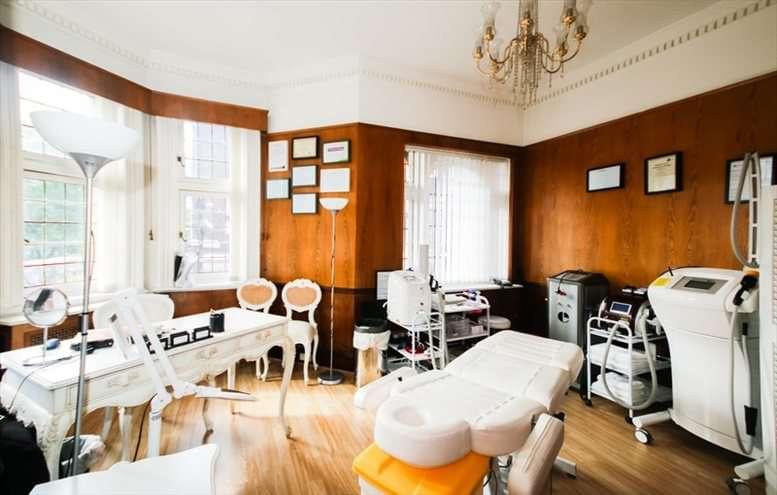 Image of the workspace at 1-7 Harley Street W1G 9QD