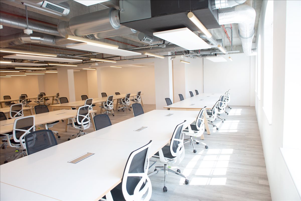 Photo of an office at 10-12 Alie Street E1 8DE