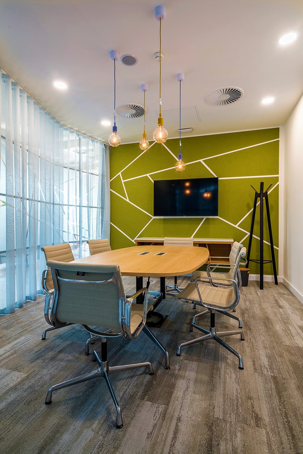 Photo of the office space available at 100 Bishopsgate EC2N 4AG