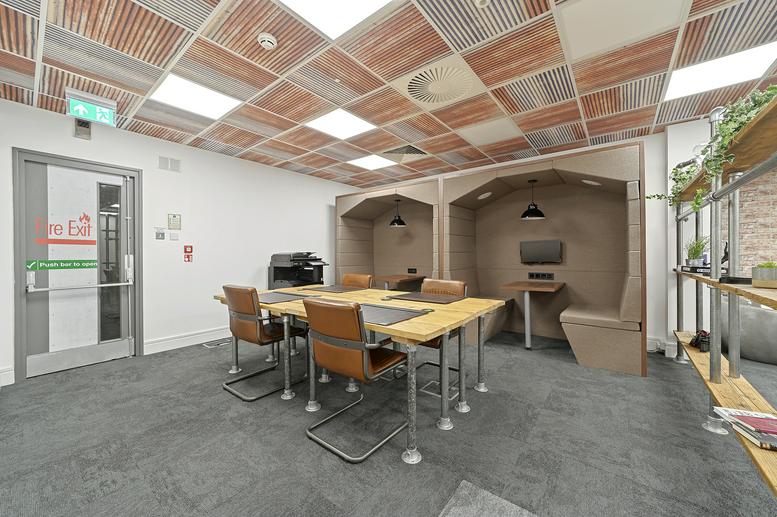 Photo of an office at 101-135 Kings House, Kings Road CM14 4DR