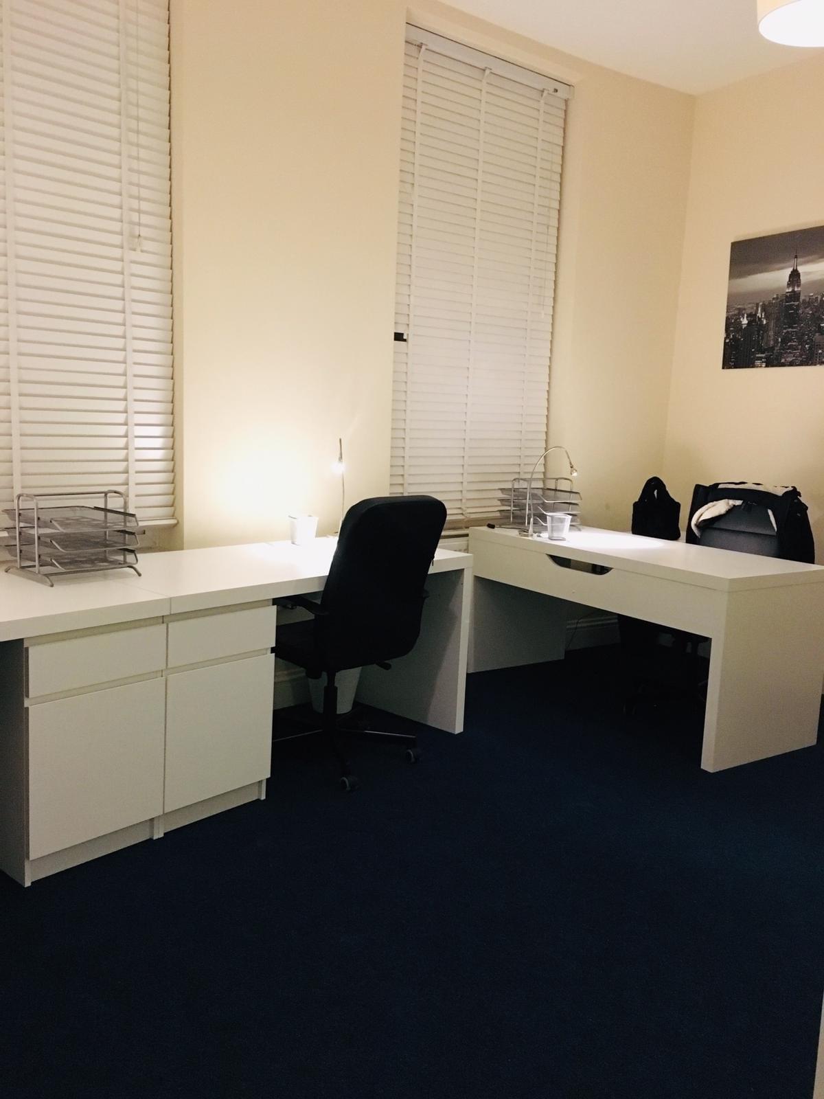 Photo of an office at 102 Blundell Street, North London N7 9BL