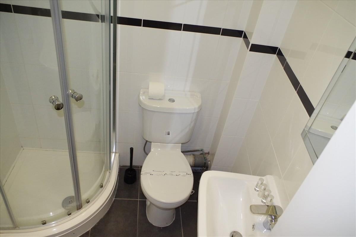 Photo of an office at 102 Blundell Street, North London N7 9BL