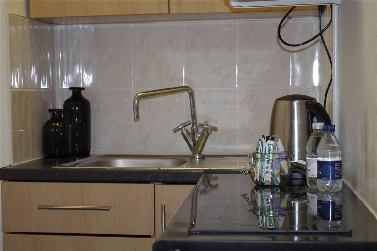 Image of the workspace at 102 Blundell Street, North London N7 9BL