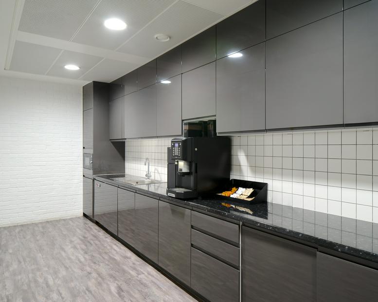 Photo of an office at 107, Cheapside, City Of London EC2V 6DN