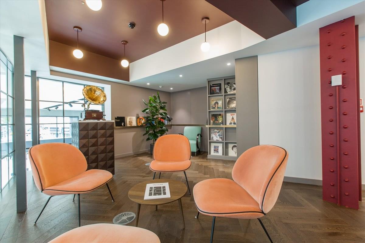 Private & Serviced Offices at 10 Bloomsbury Way, Central London in Holborn