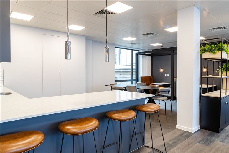 Photo of the workspace available at 11-15 Borough High Street SE1 9SE