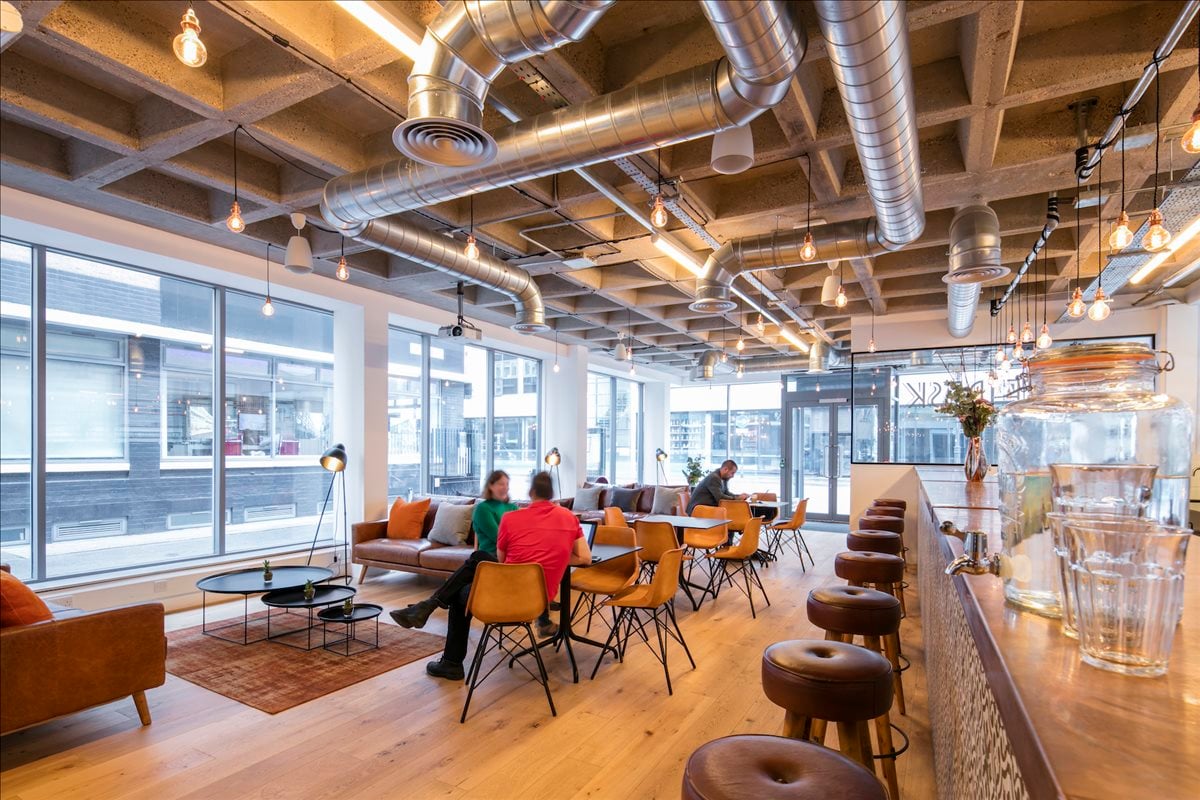 Image of the workspace at 114-116 Curtain Road EC2A 3AH