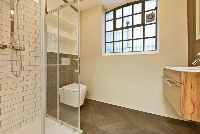 Image of an office at 11 Fashion Street E1 6PX