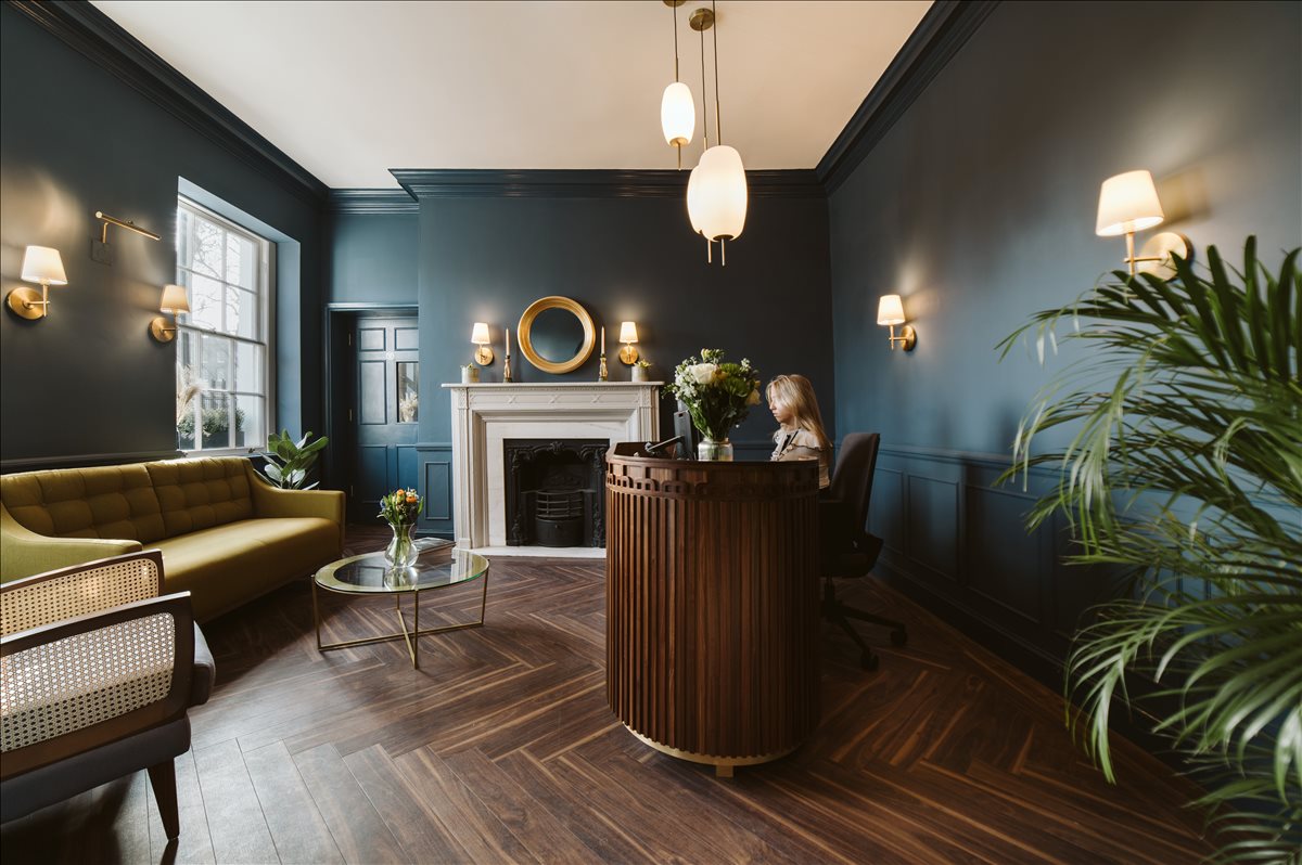 Photo of an office at 12-18 Theobalds Road WC1X 8PL