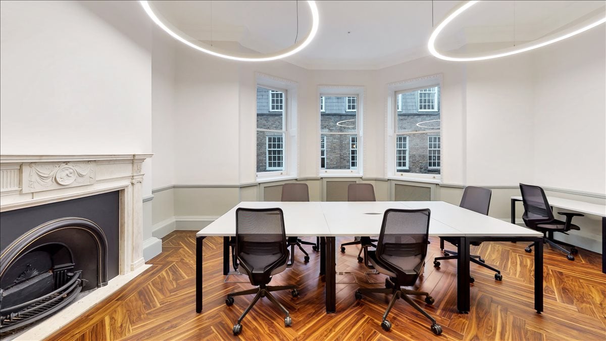 Photo of an office at 12-18 Theobalds Road WC1X 8PL