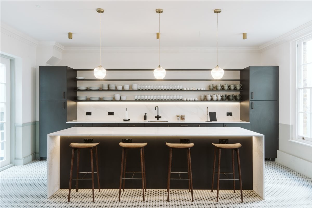 Image of an office at 12-18 Theobalds Road WC1X 8PL