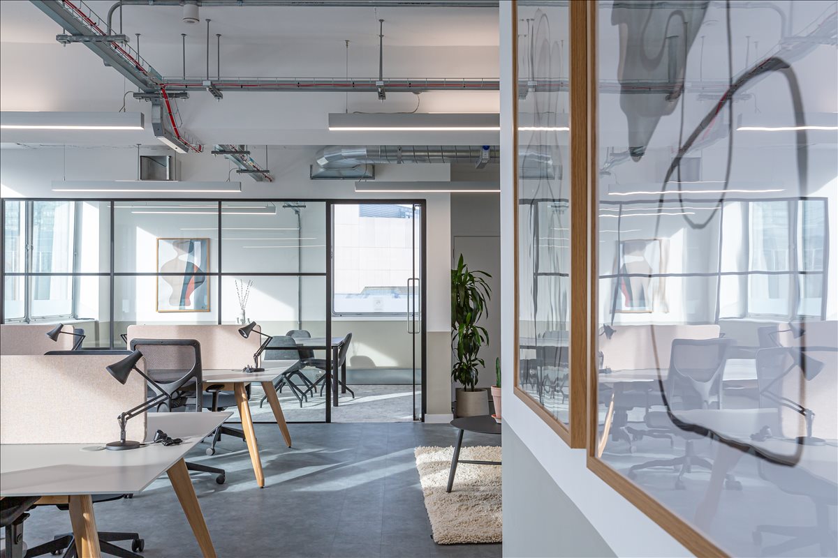 Photo of an office at 12 Cock Lane EC1A 9BU