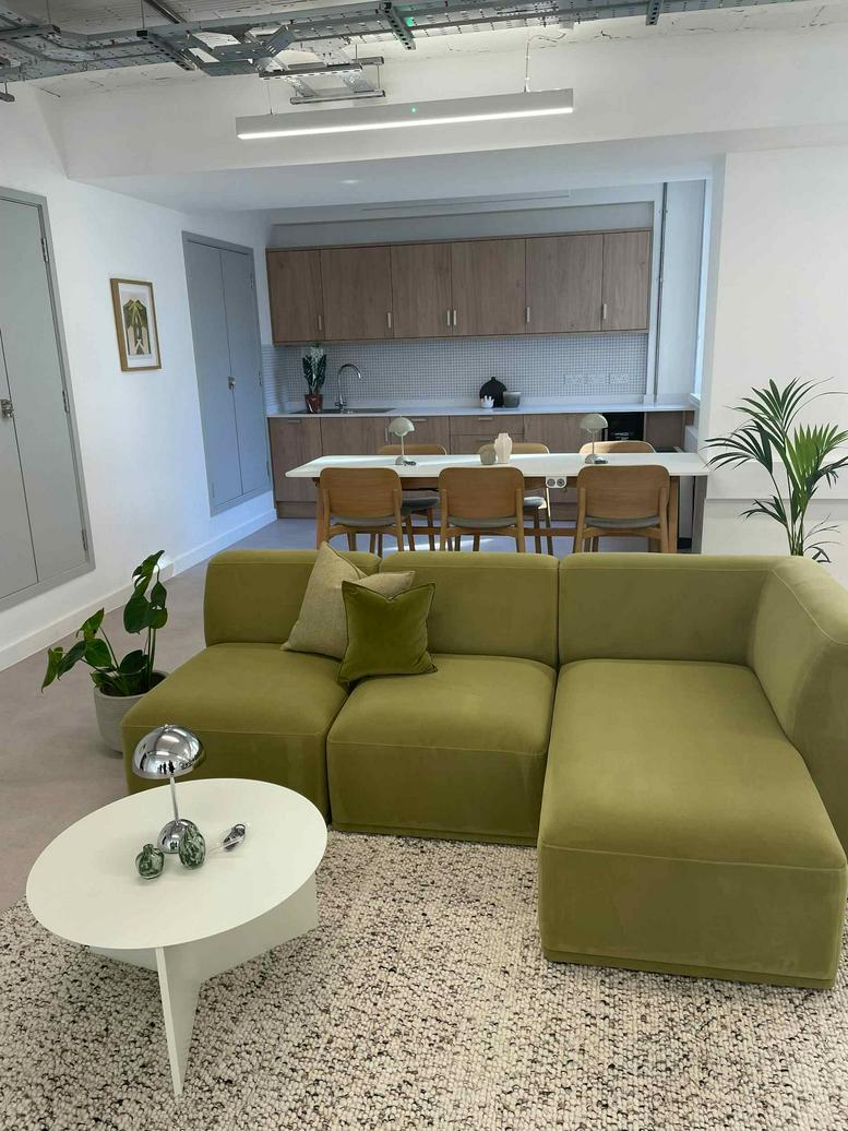 Photo of the workspace available at 12 Cock Lane, City Of London EC1A 9BU