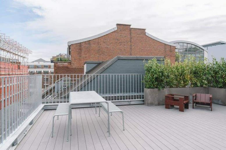 Photo of the workspace available at 12, Great Sutton Street EC1V 0BX