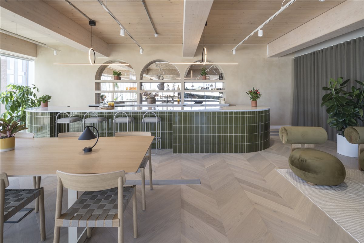 Photo of an office at 132-140 Goswell Rd EC1V 7DY