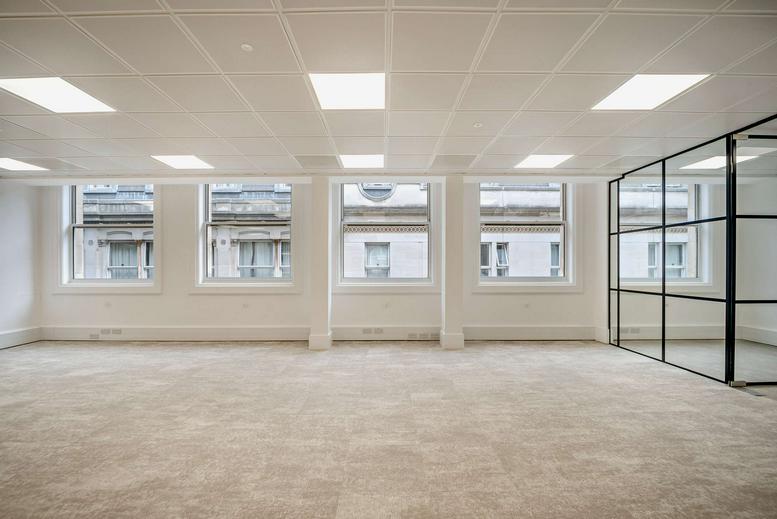 Photo of an office at 13, Saint Swithin's Lane EC4N 8AL