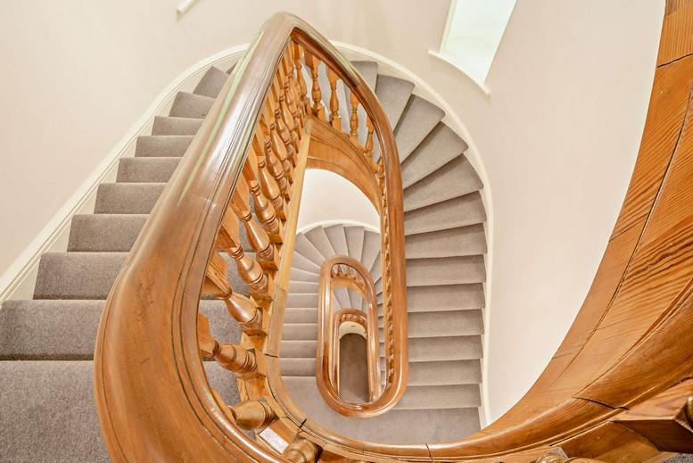 Photo of an office at 13, Saint Swithin's Lane EC4N 8AL