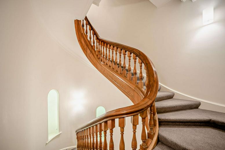 Photo of an office at 13, Saint Swithin's Lane EC4N 8AL