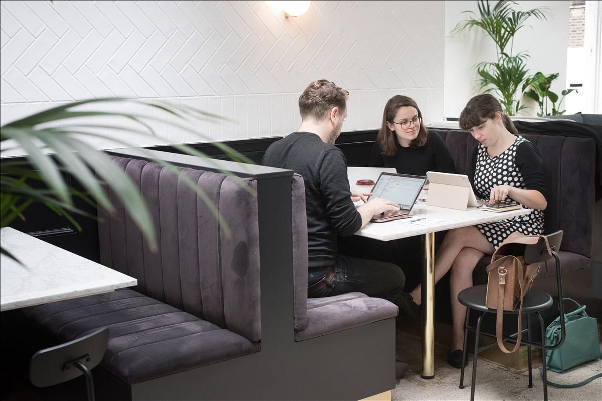 Photo of an office at 14-15 Southampton Place WC1A 2AJ