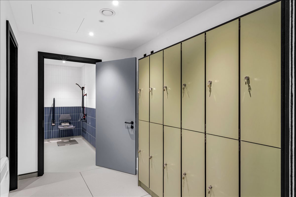 Facilities furnishings & layout of the office for rent at 147 Arlington Road NW1 7ET