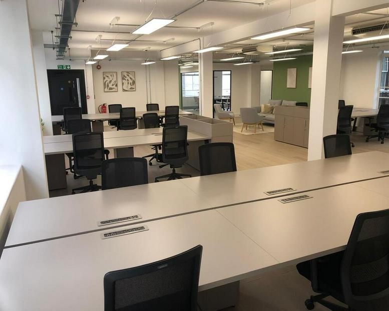 Image of the workspace at 14A, Saint Cross Street EC1N 8XA