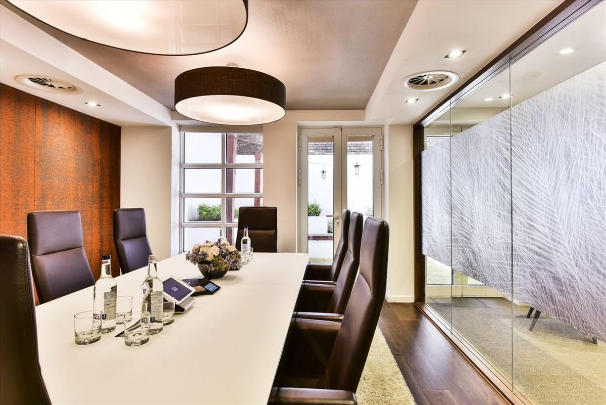 Photo of Office Space on 14 Curzon Street - Mayfair