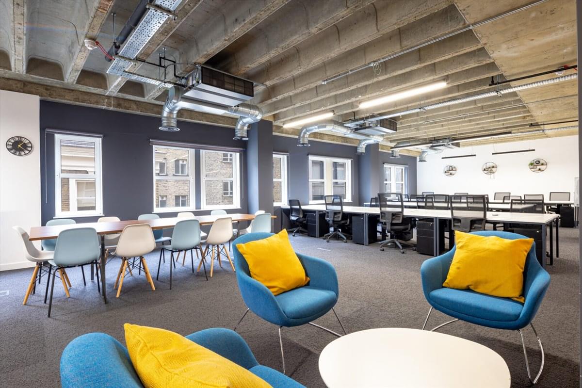 Image of the workspace at 14 New Street, City Of London EC2M 4TR