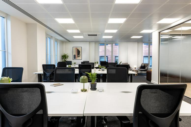 Image of the workspace at 15-17 Furnival Street EC4A 1AB