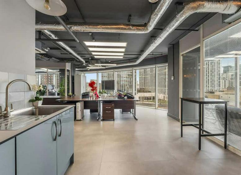 Photo of an office at 153, Wandsworth Road SW8 1RZ