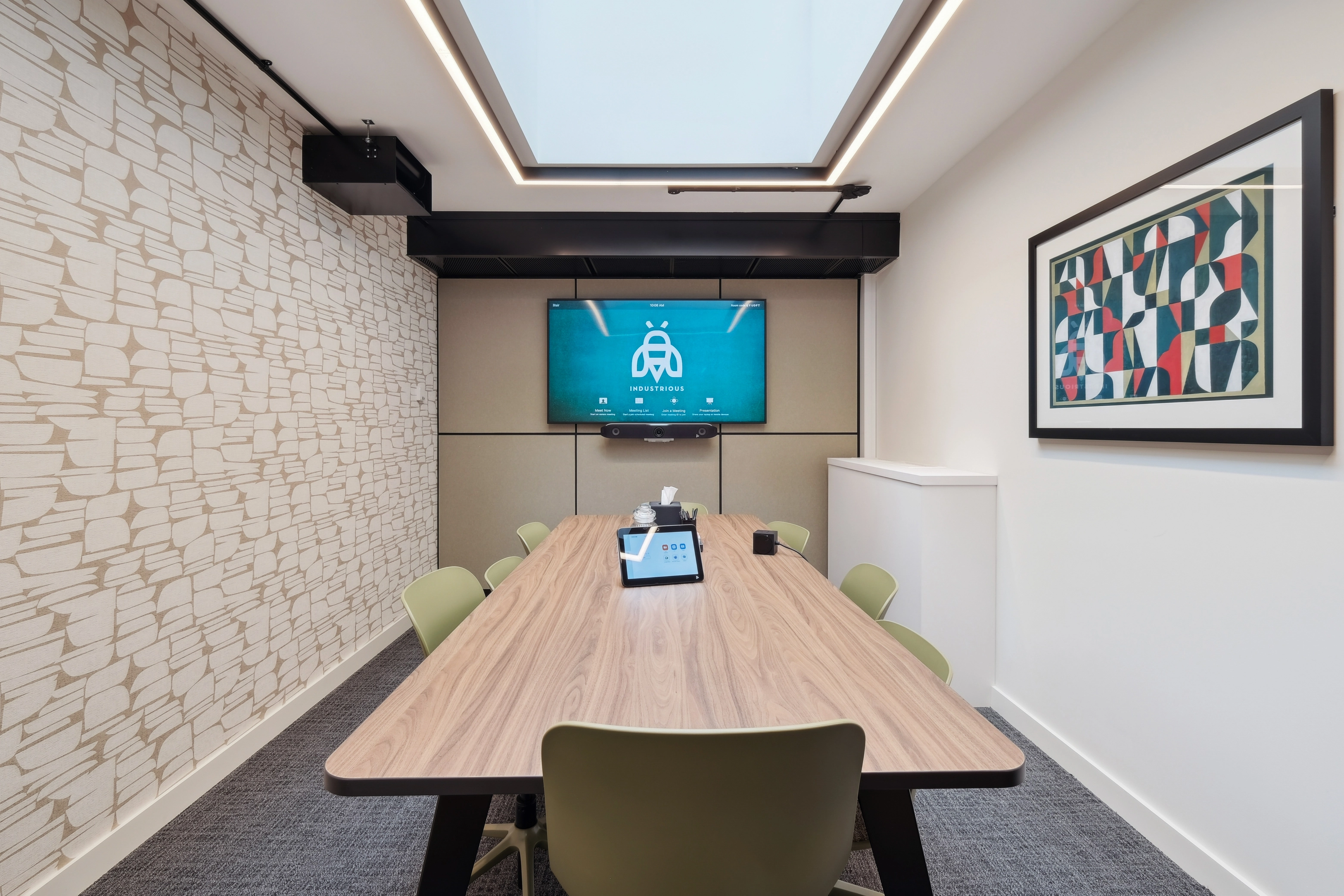 Photo of an office at 15 Fitzroy Street W1T 4DG