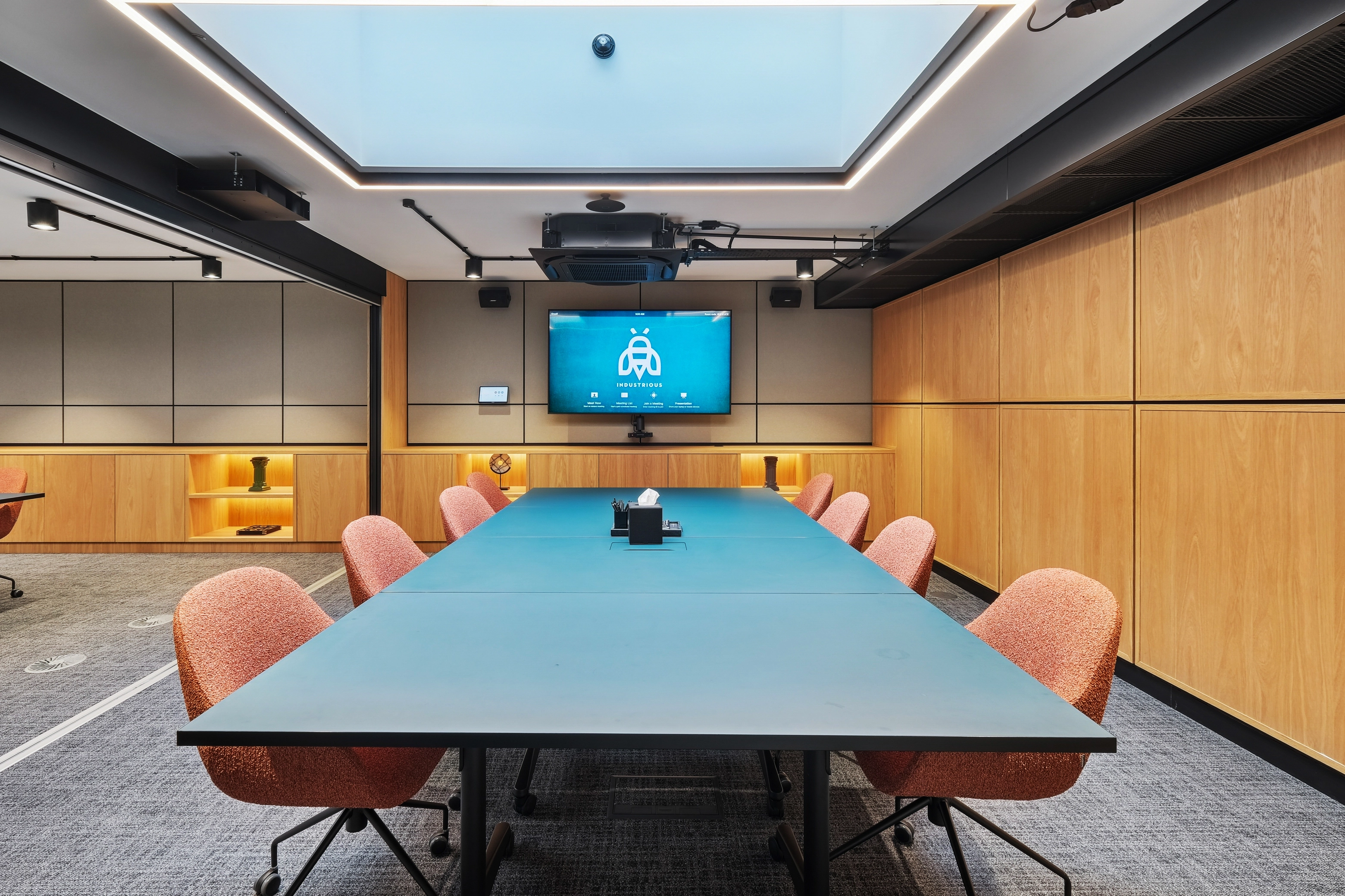 Photo of an office at 15 Fitzroy Street W1T 4DG