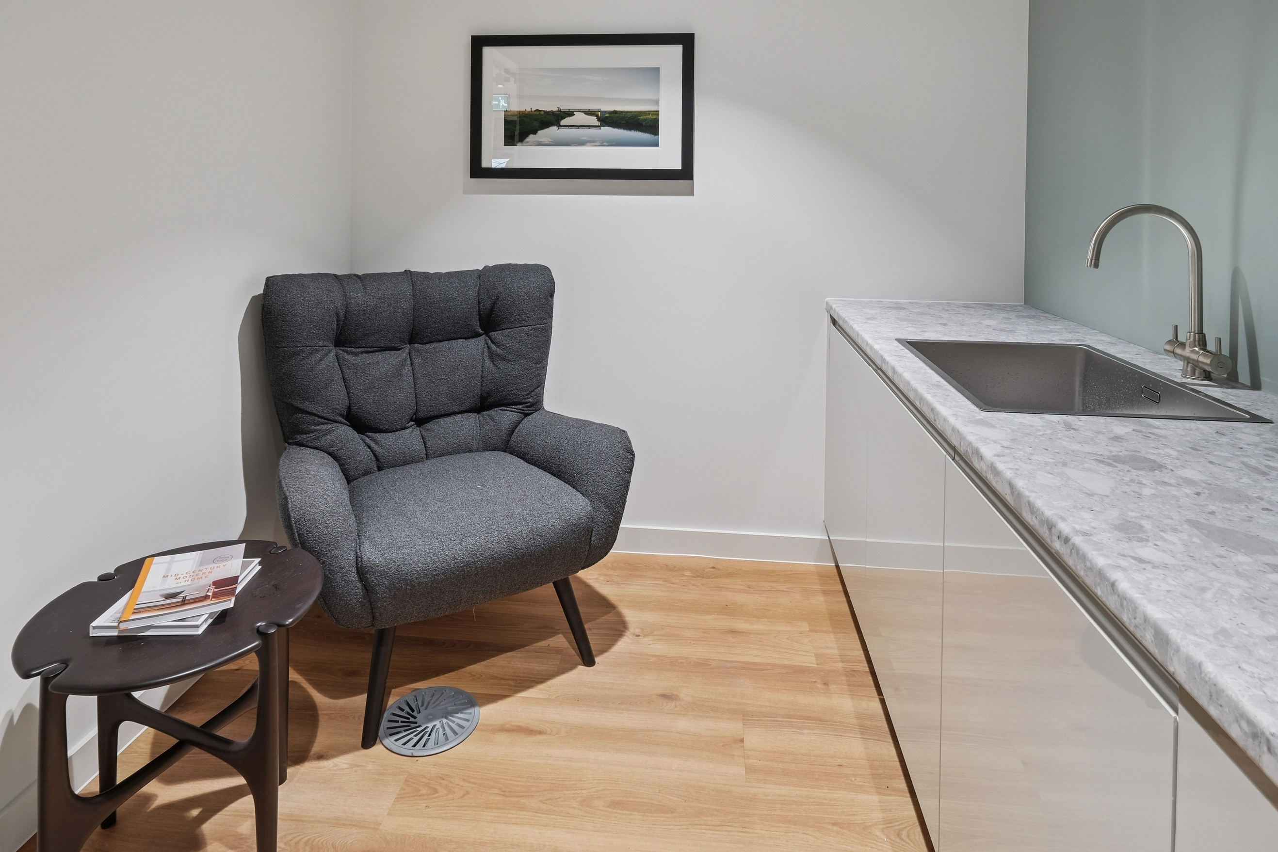 Photo of the workspace available at 15 Fitzroy Street W1T 4DG