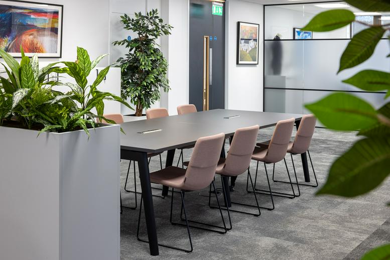 Image of the workspace at 163 Bright Road CR5 2NH