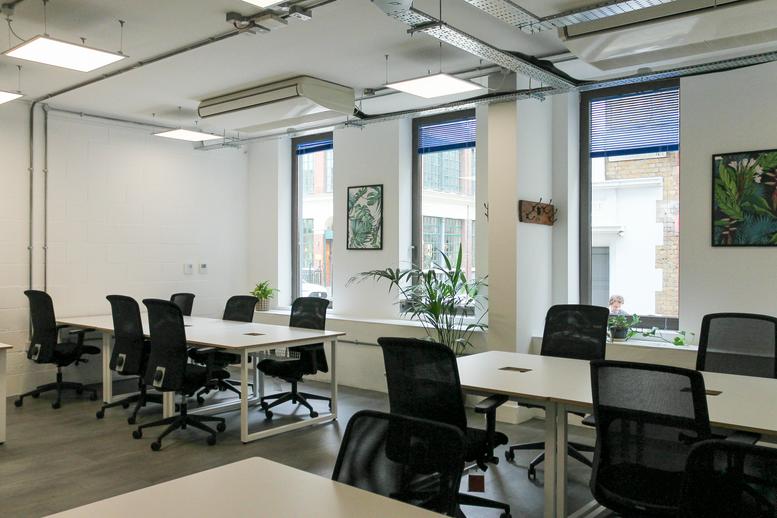 Photo of an office at 163 City Rd EC1V 1NR