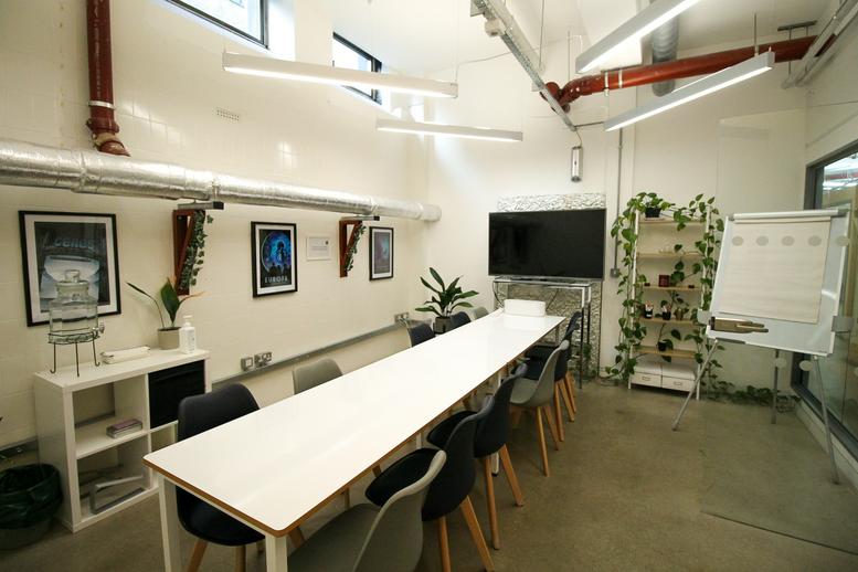 Photo of an office at 163 City Rd EC1V 1NR