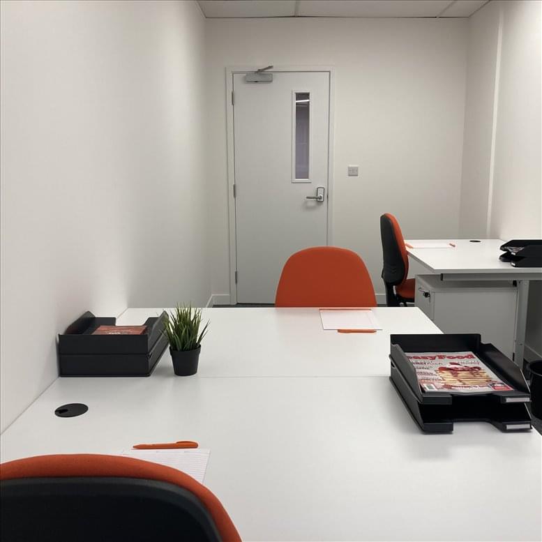 Photo of the workspace available at 168 Fulham Road, Chelsea SW10 9PR