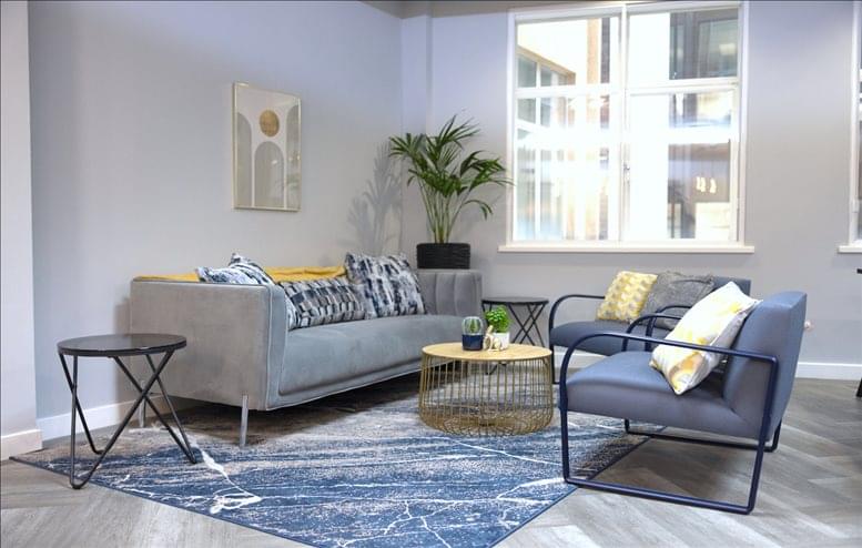 Image of the workspace at 16 High Holborn WC1V 6BX