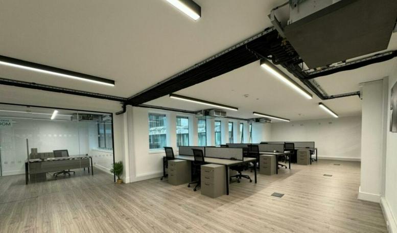 Photo of an office at 16 Saint Clare Street, City Of London EC3N 1LQ