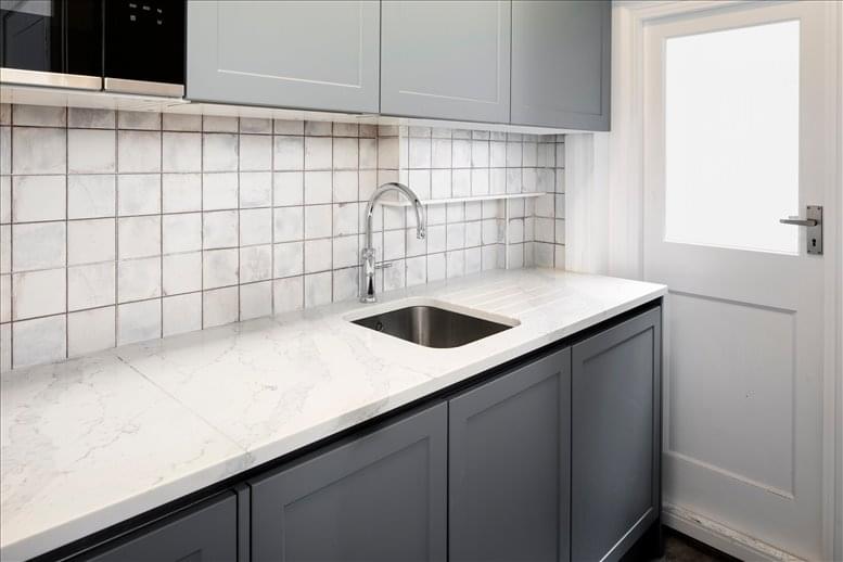 Image of the workspace at 17 Gosfield Street W1W 6HF