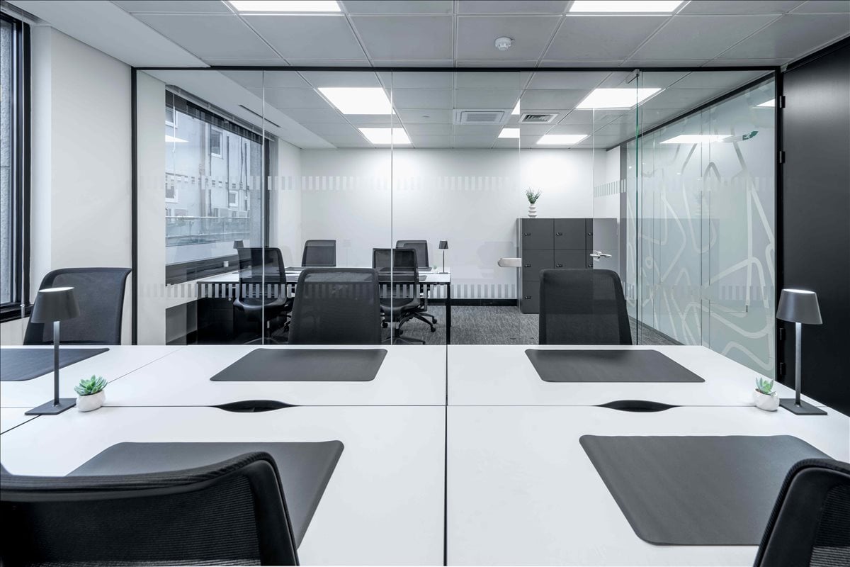 Photo of an office at 18 King William Street EC4N 7BP