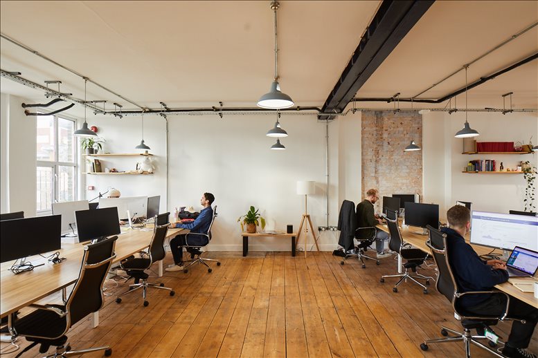 Photo of an office at 19-23 Ironmonger Row, Overseas House EC1V 3QW
