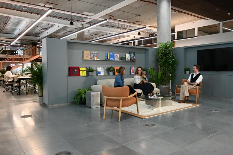 Image of the workspace at 191, Wood Lane, MediaWorks W12 7FP