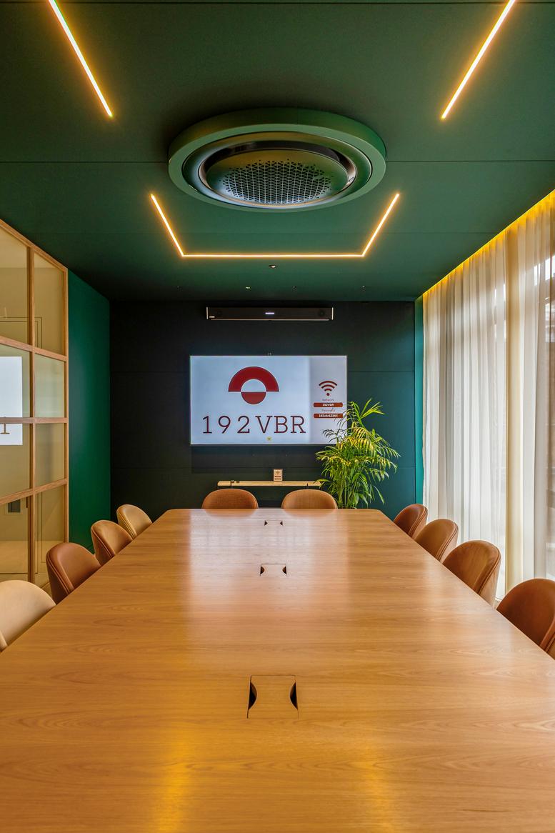 Photo of an office at 192-198, Vauxhall Bridge Road SW1V 1DX