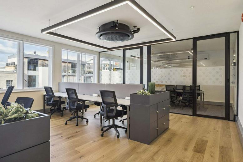 Photo of the workspace available at 192-198, Vauxhall Bridge Road SW1V 1DX