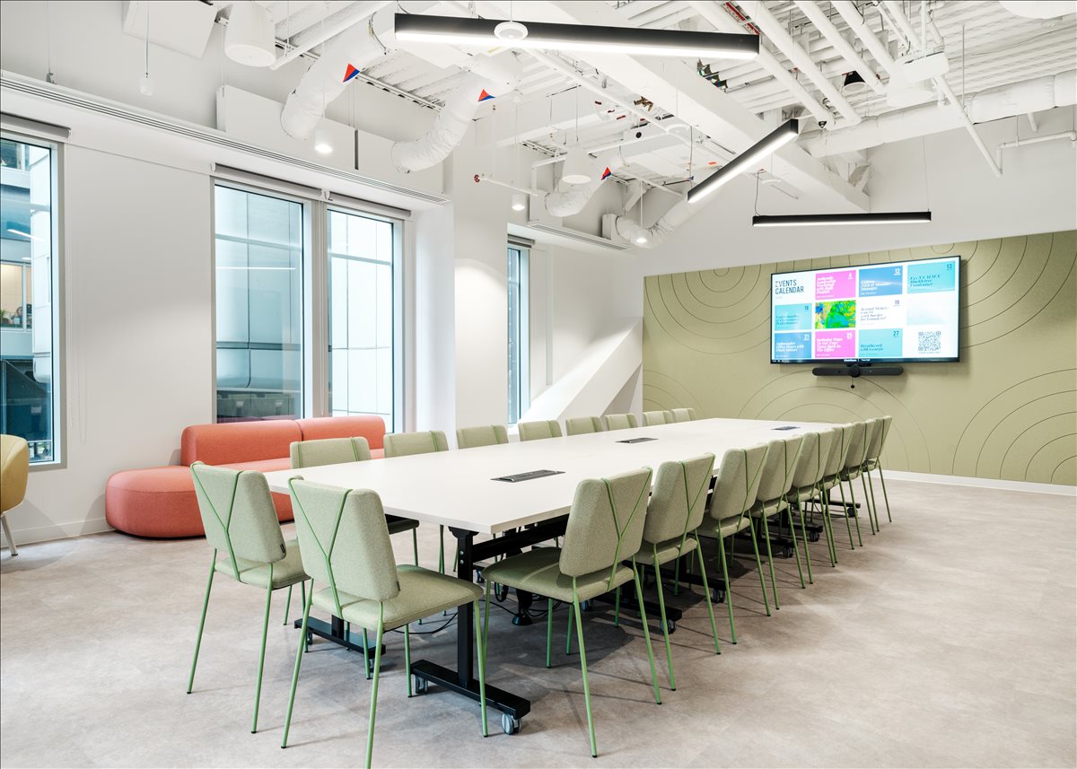 Photo of the workspace available at 199 Bishopsgate, 1 Primrose Street EC2M 3TY