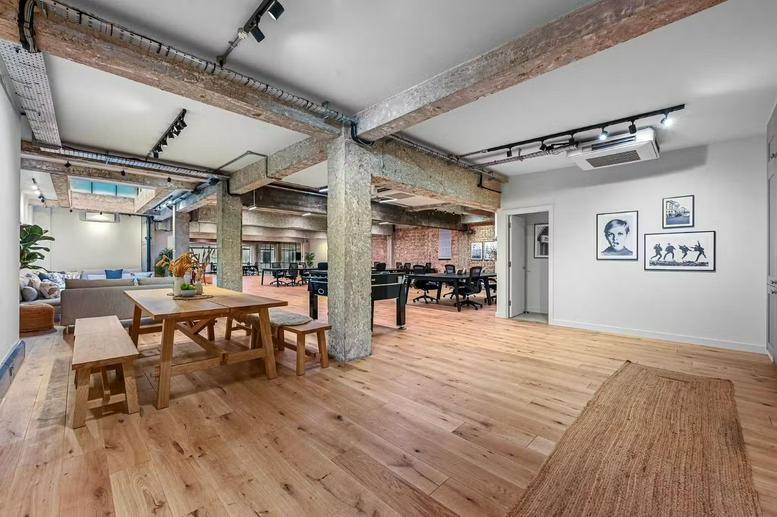 Photo of an office at 19, Berners Street W1T 3NW