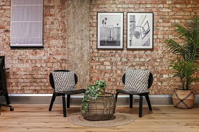 Photo of an office at 19, Berners Street W1T 3NW