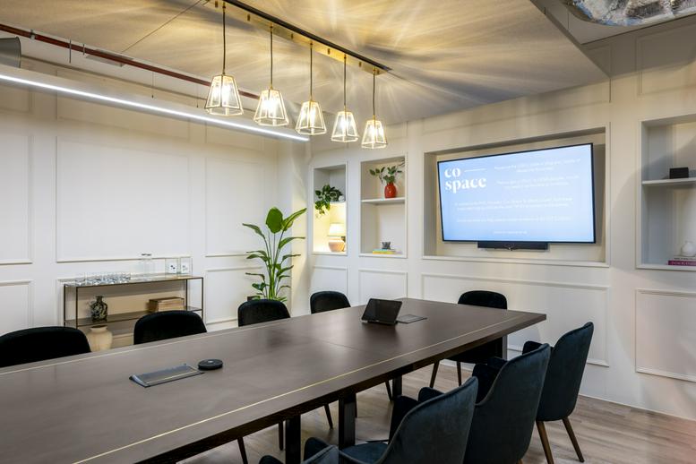 Image of the workspace at 1 Eleanor Ormerod House, Jubilee Square AL1 3LT