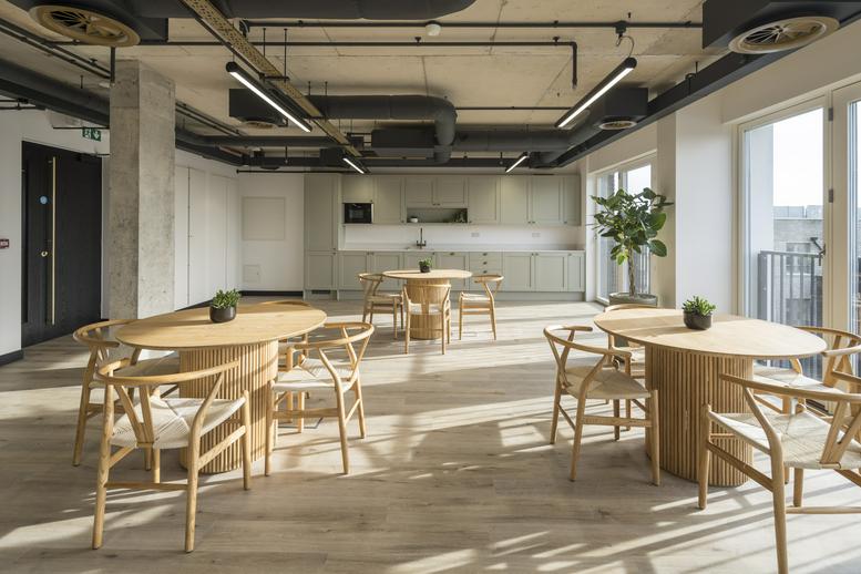 Image of the workspace at 1 Sterling Way N7 N7 9HL