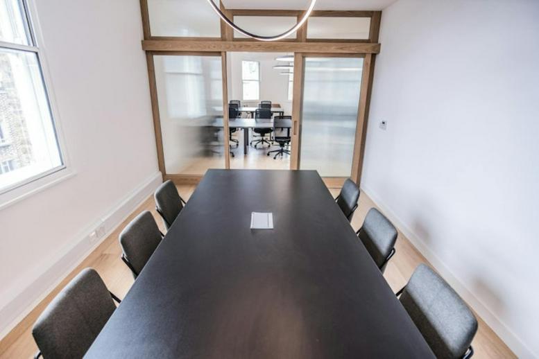 Photo of an office at 1st Floor, 251 Pentonville Road, King's Cross N1 9NG 